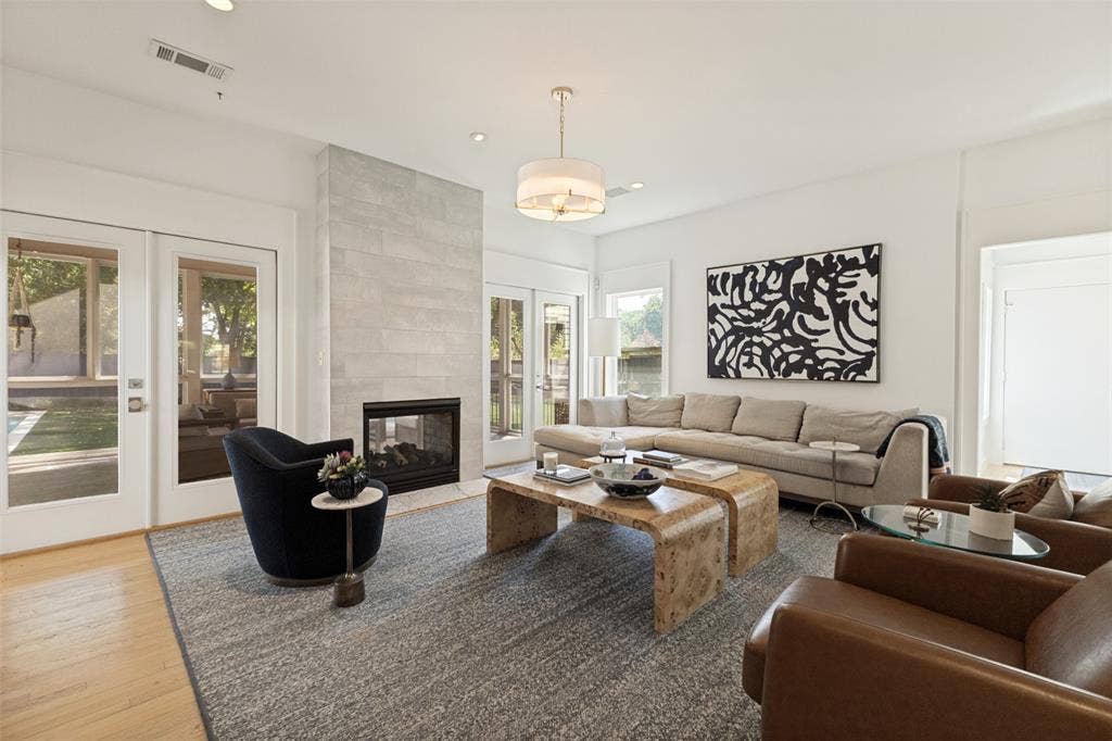8350 Santa Clara Drive, Dallas, TX 75218 8350 Santa Clara Drive, Dallas, TX 75218