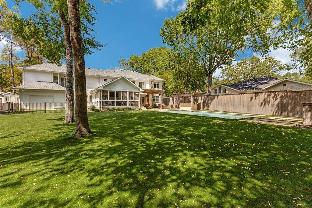 8350 Santa Clara Drive, Dallas, TX 75218 8350 Santa Clara Drive, Dallas, TX 75218