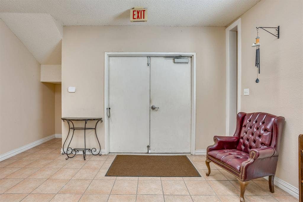 1415 E Belt Line Road, Carrollton, TX 75006 Additional content
