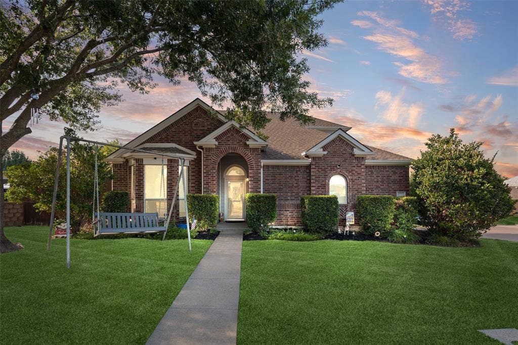 910 Elk Horn Drive, Midlothian, TX 76065 910 Elk Horn Drive, Midlothian, TX 76065