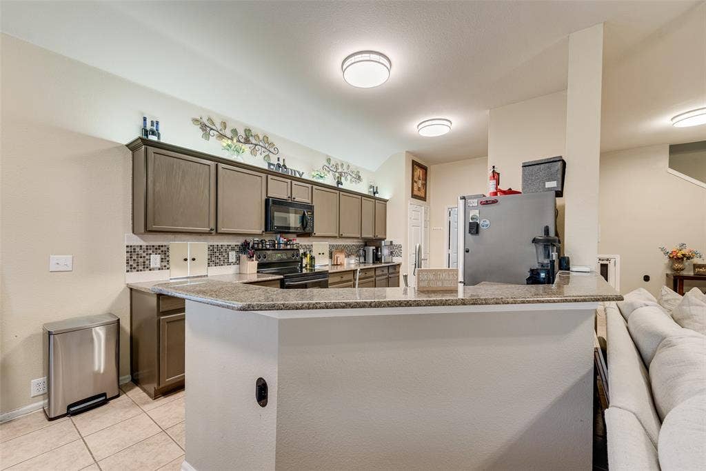 910 Elk Horn Drive, Midlothian, TX 76065 910 Elk Horn Drive, Midlothian, TX 76065