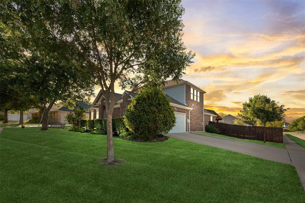 910 Elk Horn Drive, Midlothian, TX 76065 910 Elk Horn Drive, Midlothian, TX 76065