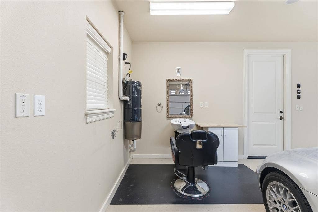 3814 Brighton Creek Circle, Tyler, TX 75707 3814 Brighton Creek Circle, Tyler, TX 75707