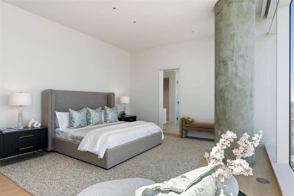 1747 Leonard Street, #2401, Dallas, TX 75201 Primary Bedroom