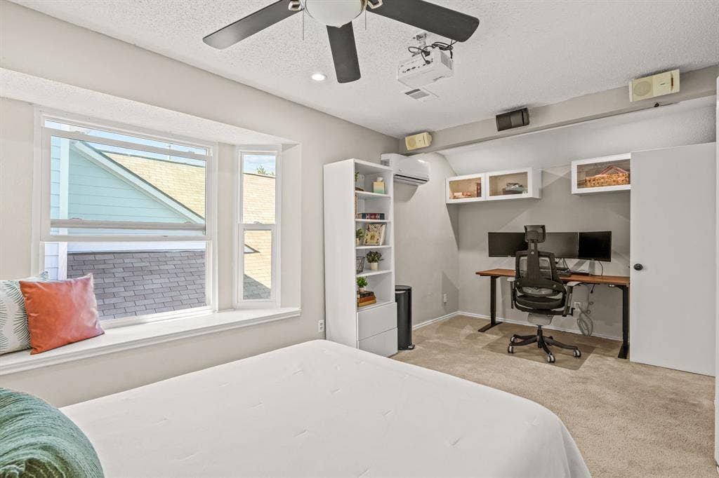 2054 Wanderlust Drive, Lewisville, TX 75067 upstairs bedroom