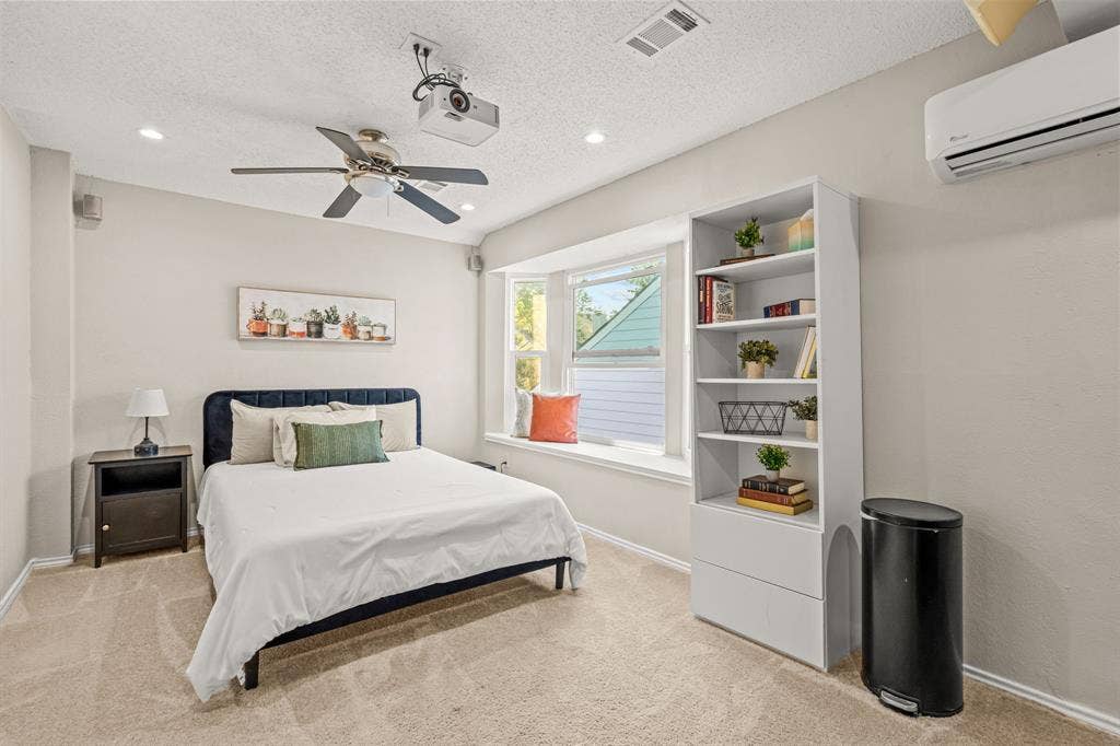 2054 Wanderlust Drive, Lewisville, TX 75067 upstairs bedroom