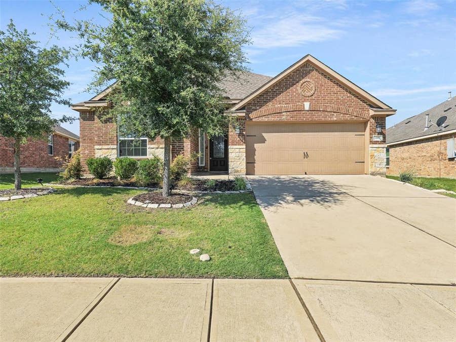 Property photo for 407 Winchester Drive, Celina, TX