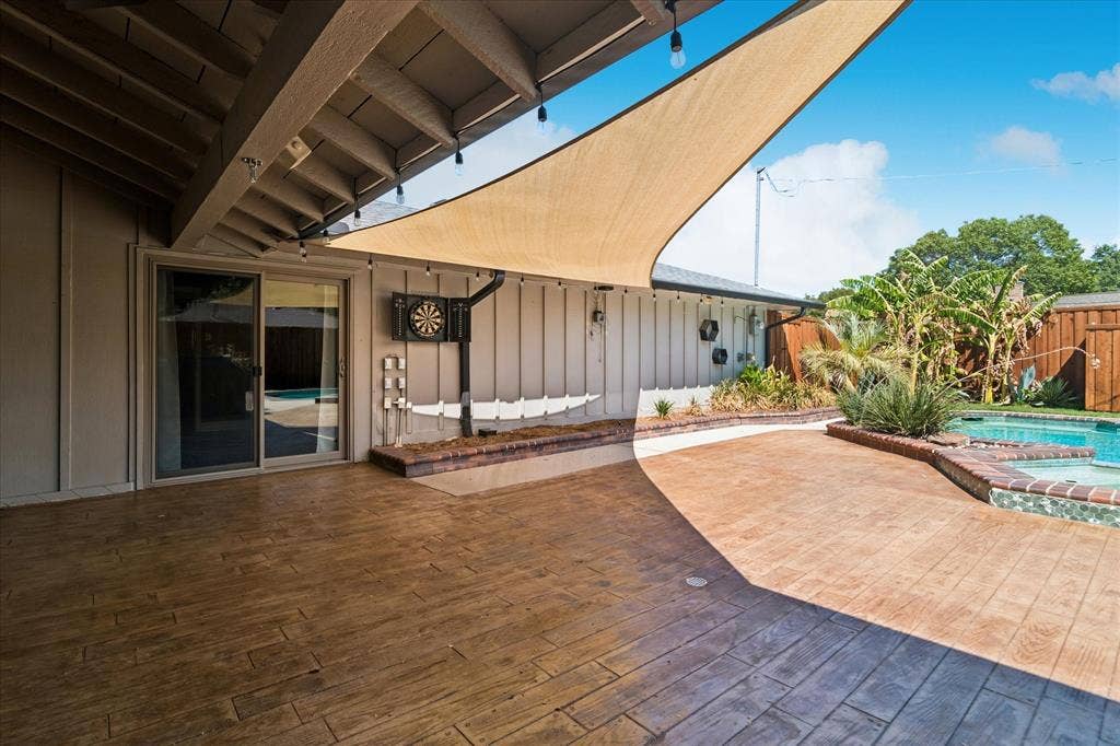3207 Grantwood Drive, Dallas, TX 75229 3207 Grantwood Drive, Dallas, TX 75229