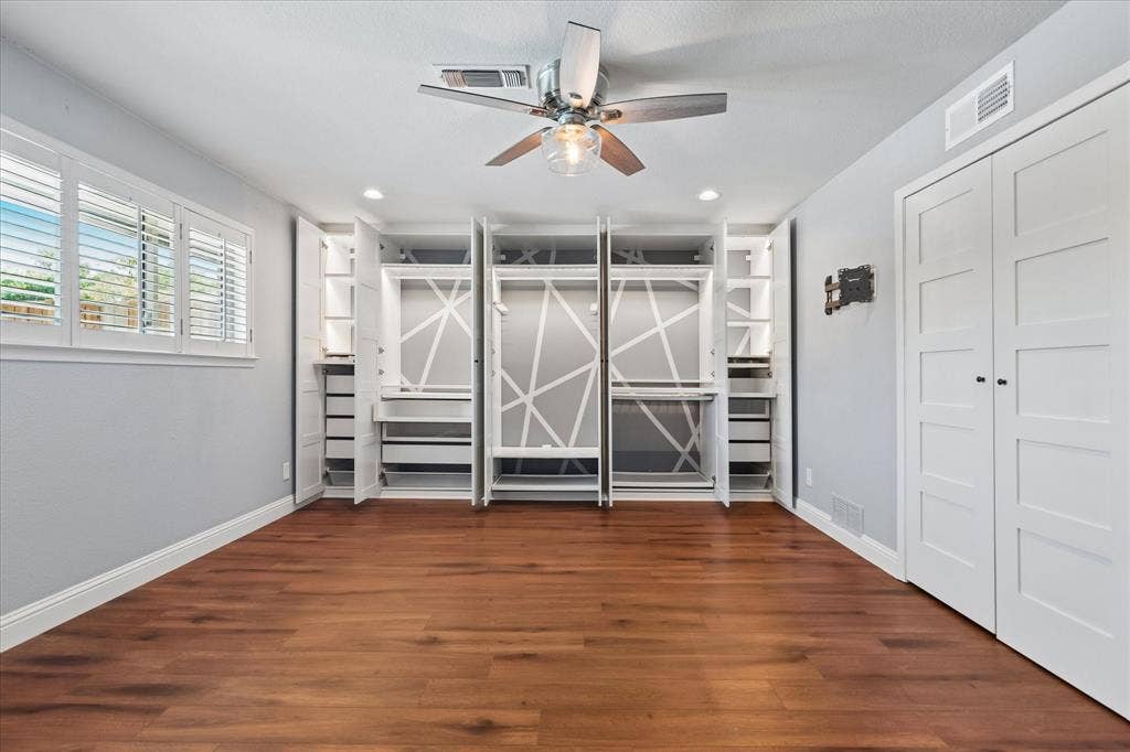 3207 Grantwood Drive, Dallas, TX 75229 3207 Grantwood Drive, Dallas, TX 75229