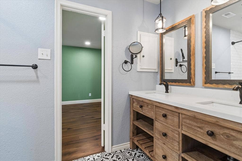 3207 Grantwood Drive, Dallas, TX 75229 3207 Grantwood Drive, Dallas, TX 75229