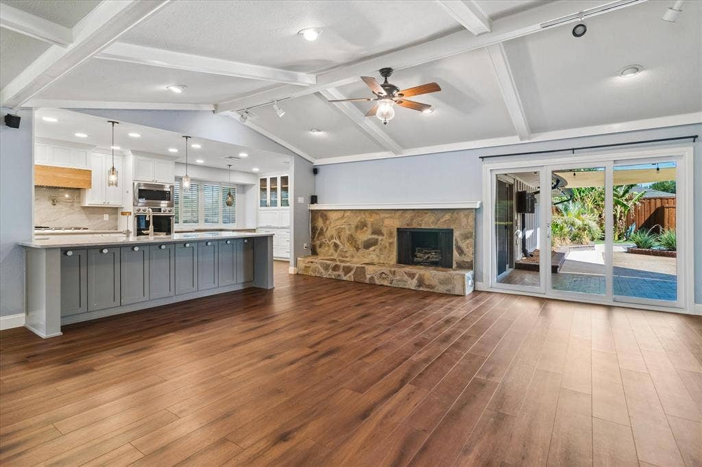 3207 Grantwood Drive, Dallas, TX 75229 3207 Grantwood Drive, Dallas, TX 75229