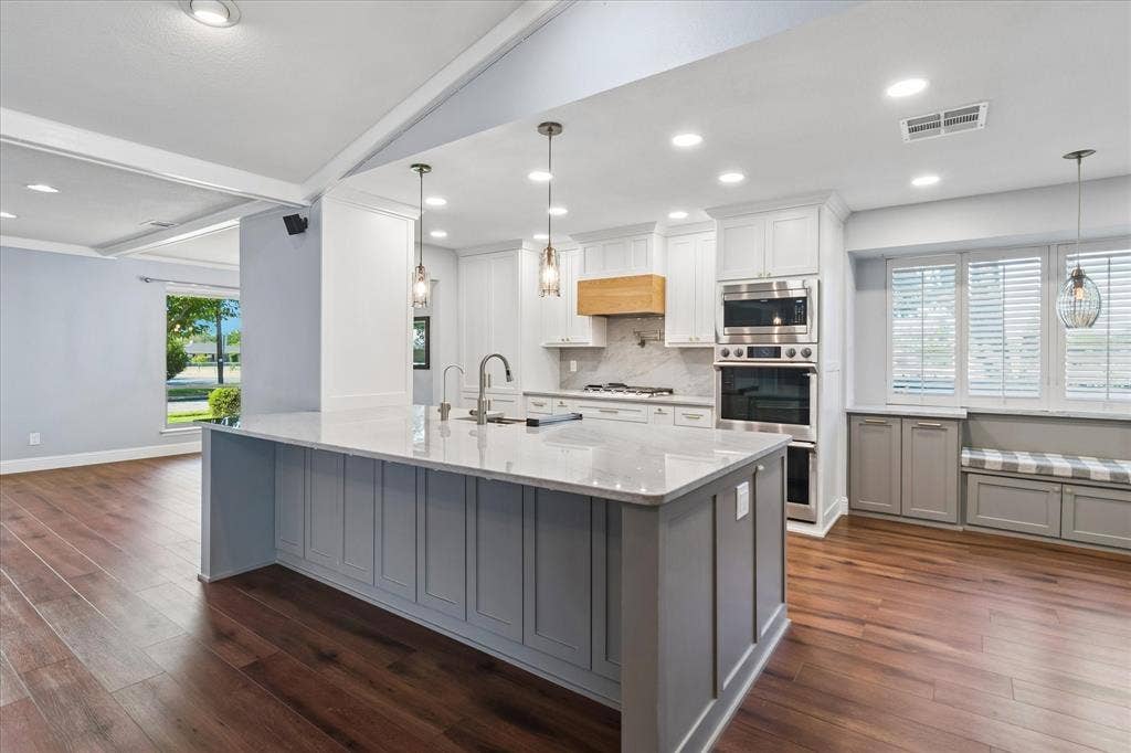 3207 Grantwood Drive, Dallas, TX 75229 3207 Grantwood Drive, Dallas, TX 75229