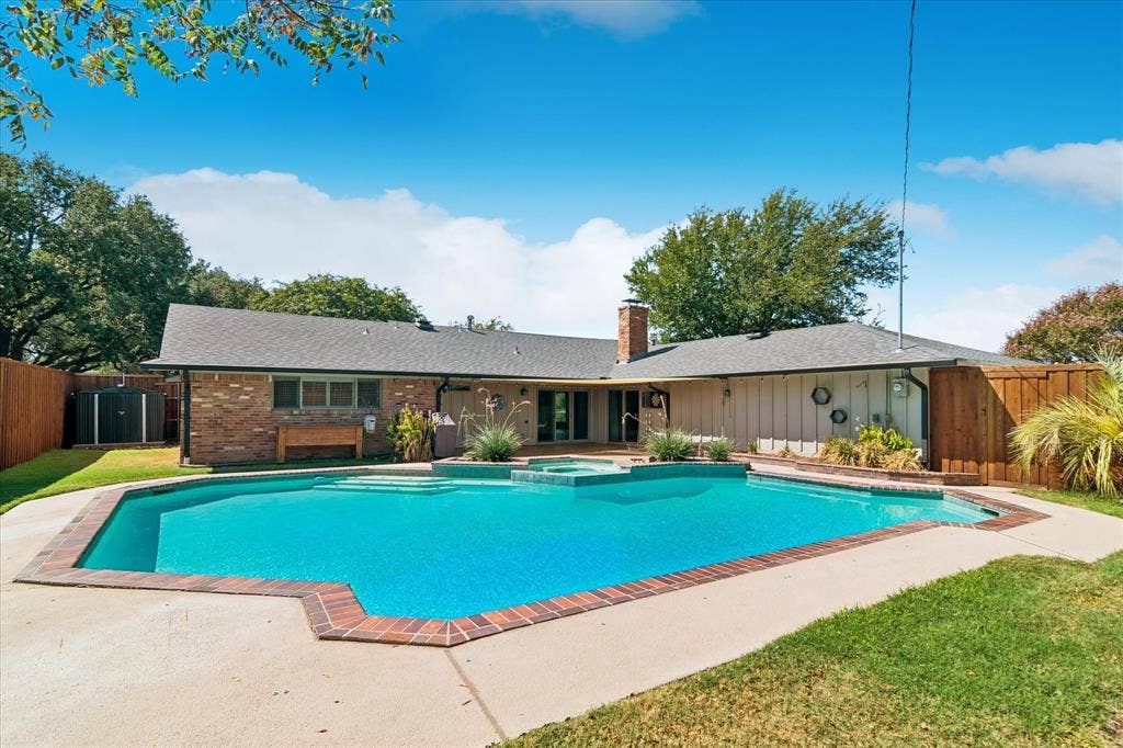3207 Grantwood Drive, Dallas, TX 75229 3207 Grantwood Drive, Dallas, TX 75229