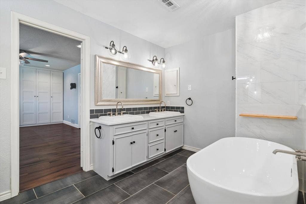3207 Grantwood Drive, Dallas, TX 75229 3207 Grantwood Drive, Dallas, TX 75229