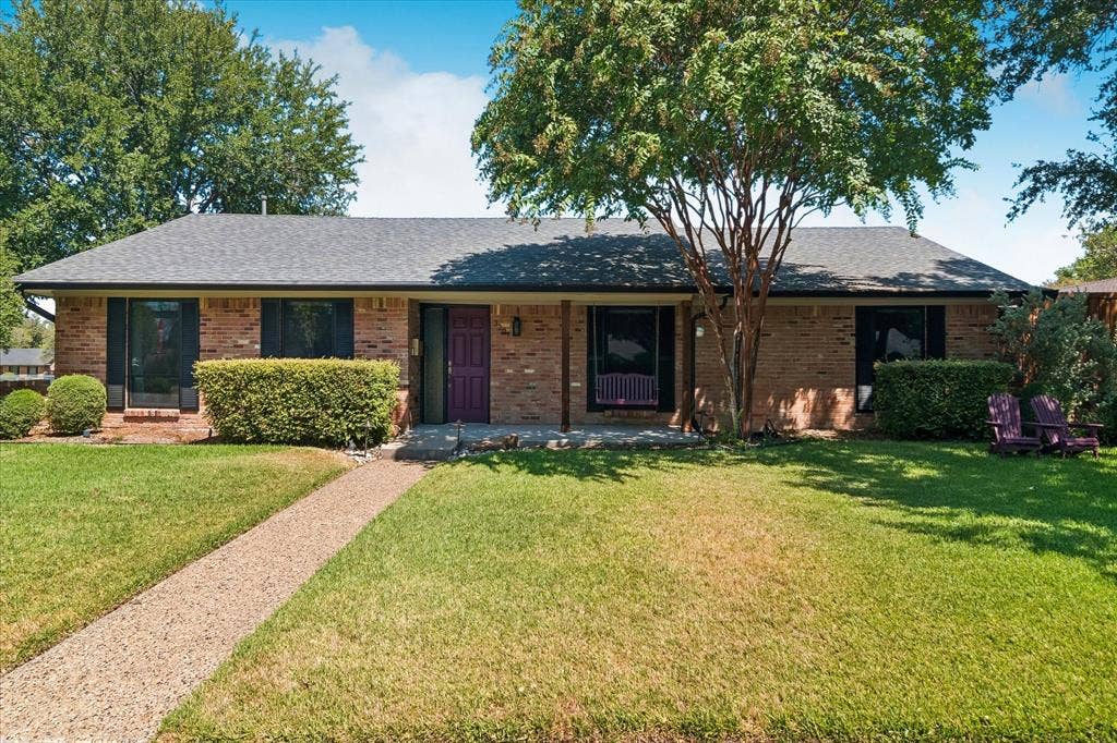3207 Grantwood Drive, Dallas, TX 75229 3207 Grantwood Drive, Dallas, TX 75229