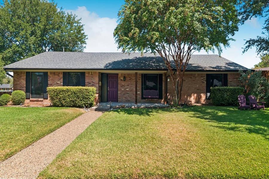Property photo for 3207 Grantwood Drive, Dallas, TX