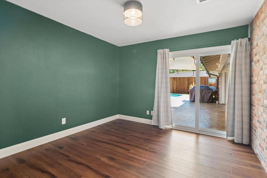 3207 Grantwood Drive, Dallas, TX 75229 3207 Grantwood Drive, Dallas, TX 75229