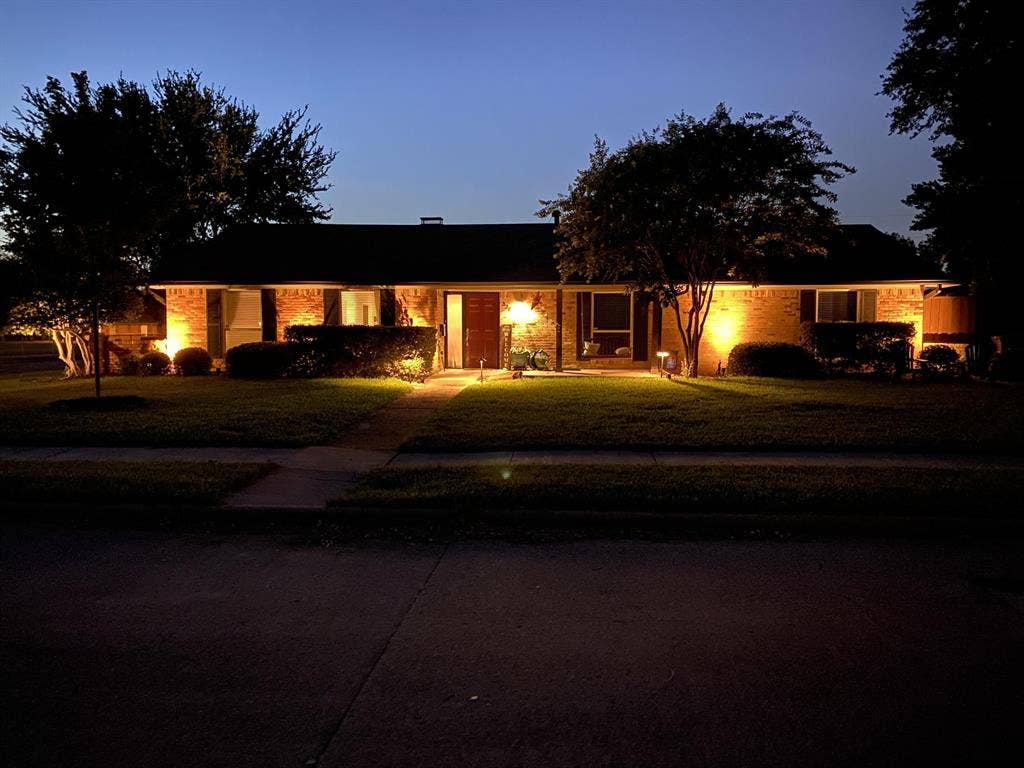 3207 Grantwood Drive, Dallas, TX 75229 3207 Grantwood Drive, Dallas, TX 75229