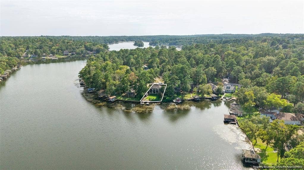 1551 E Tanglewood, Hideaway, TX 75771 Waterfront property with direct lake access