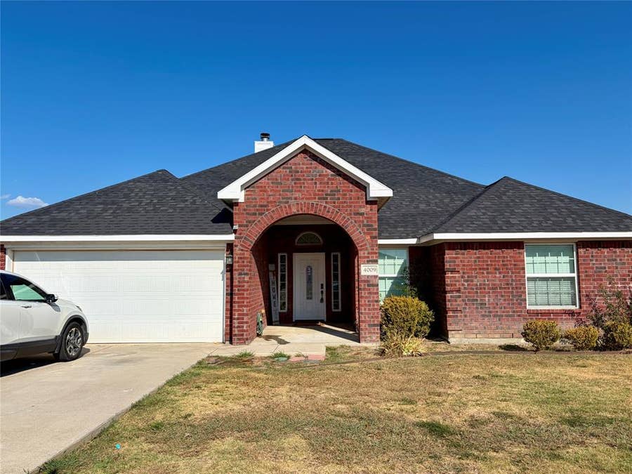 Property photo for 4009 Wagon Wheel Drive, Sanger, TX