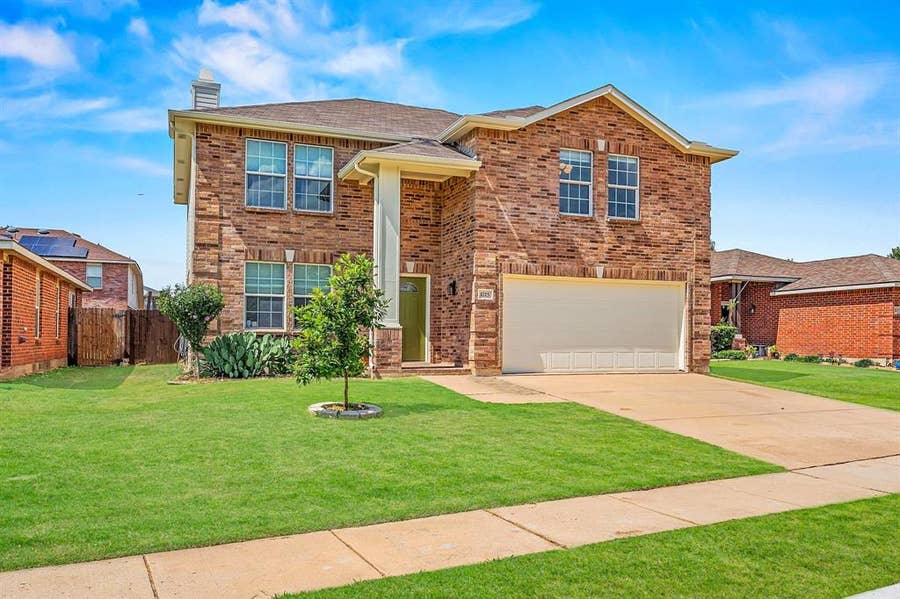 Property photo for 1725 Trego Drive, Fort Worth, TX