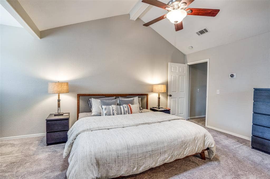 17072 Vinland Drive, Addison, TX 75001 17072 Vinland Drive, Addison, TX 75001