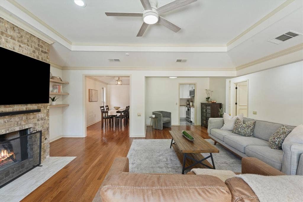 5927 Vickery Boulevard, Dallas, TX 75206 5927 Vickery Boulevard, Dallas, TX 75206