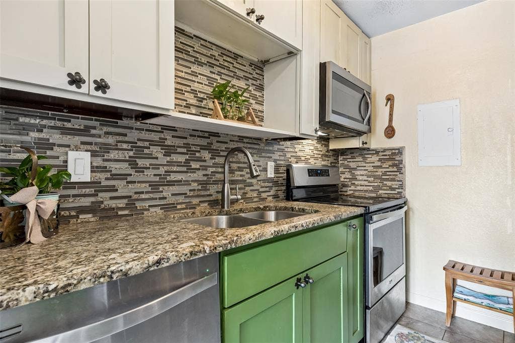 5757 Martel Avenue, #A11, Dallas, TX 75206