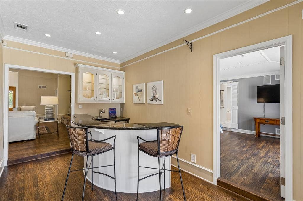 9639 Vista Oaks Drive, Dallas, TX 75243 9639 Vista Oaks Drive, Dallas, TX 75243
