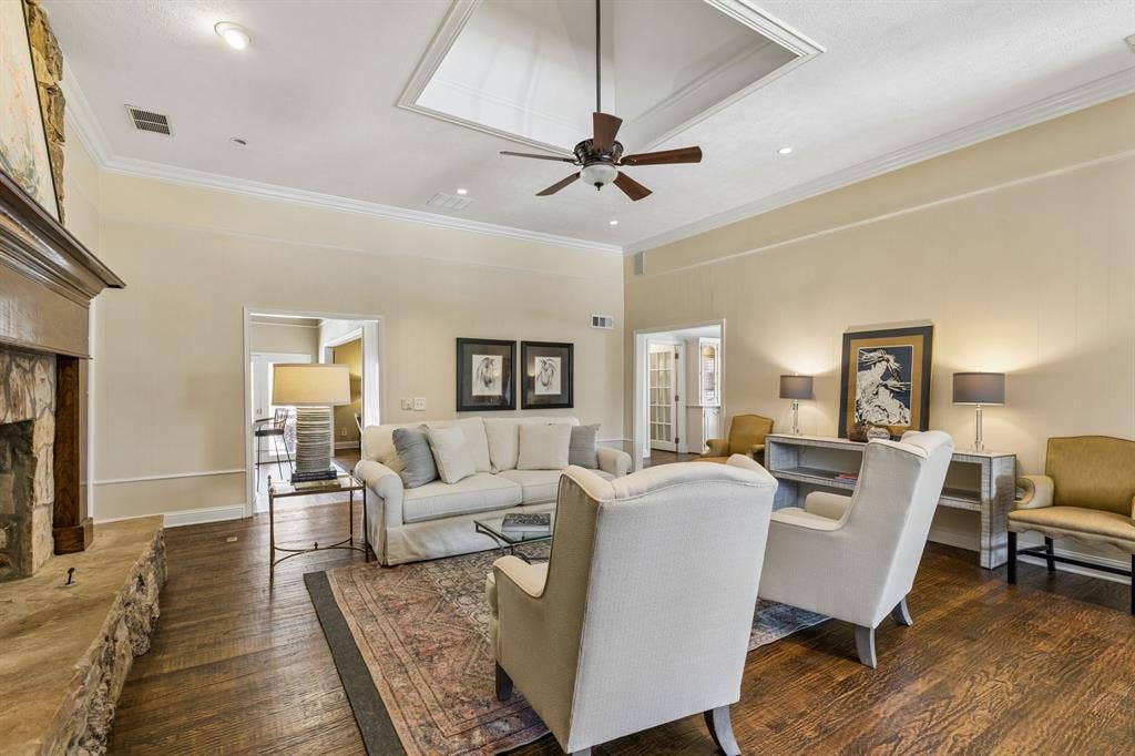 9639 Vista Oaks Drive, Dallas, TX 75243 9639 Vista Oaks Drive, Dallas, TX 75243