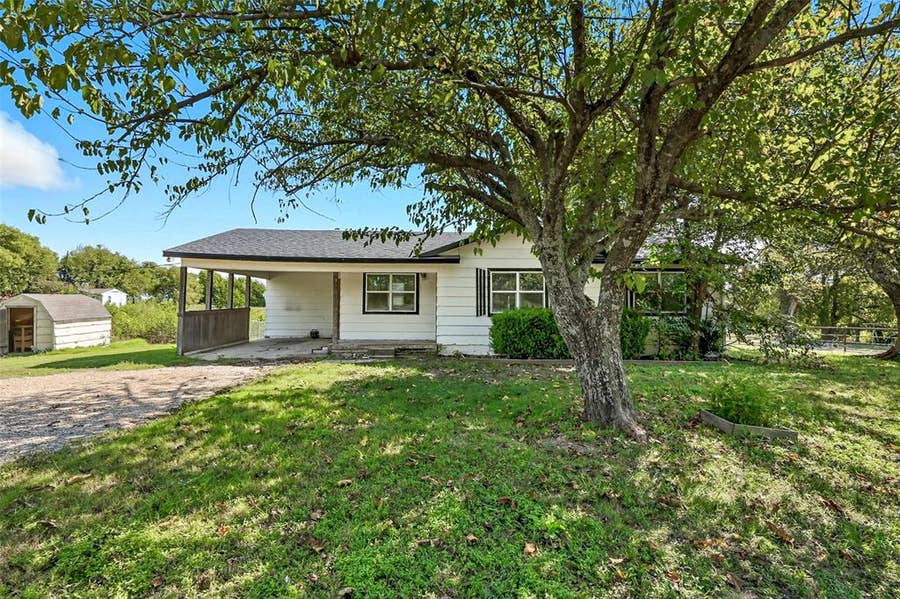 Property photo for 1166 N Business 78 Highway, Blue Ridge, TX