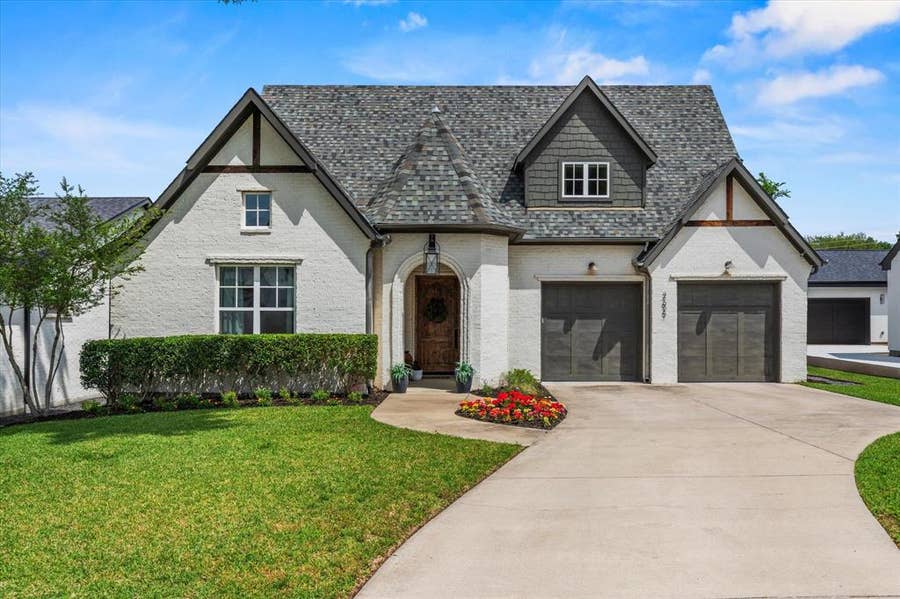 Property photo for 2627 Mount View Drive, Farmers Branch, TX
