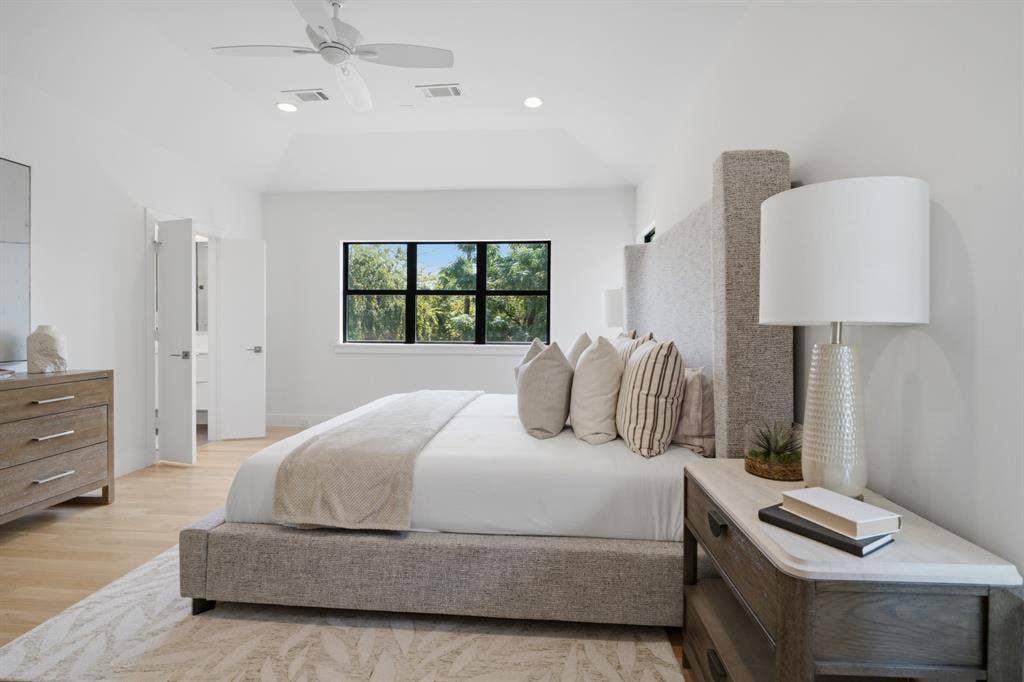 4634 Newmore Avenue, Dallas, TX 75209 4634 Newmore Avenue, Dallas, TX 75209
