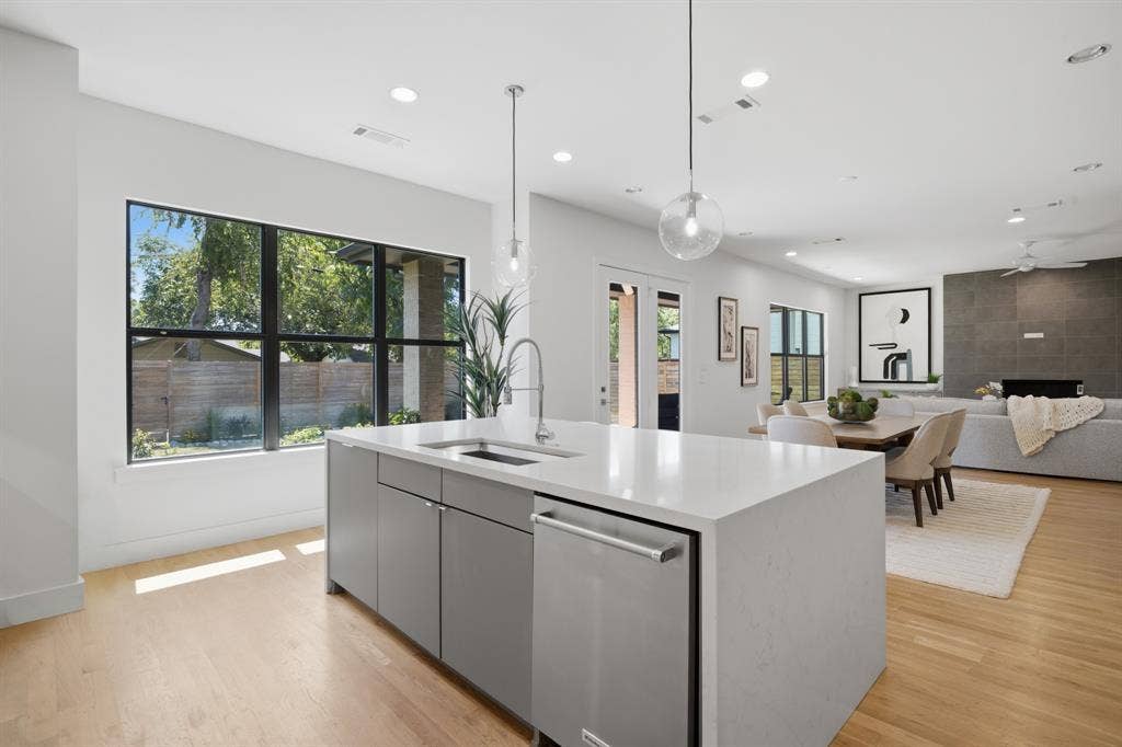 4634 Newmore Avenue, Dallas, TX 75209 4634 Newmore Avenue, Dallas, TX 75209