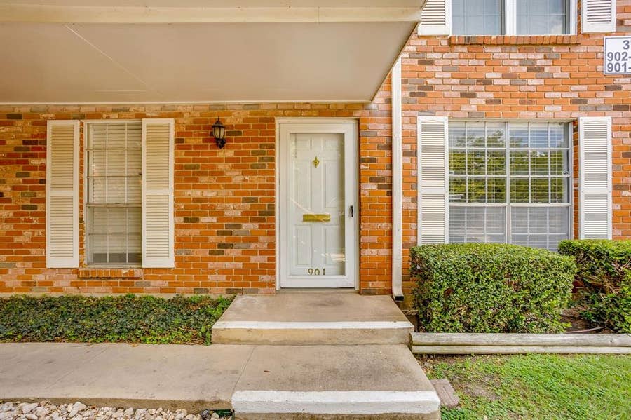 Property photo for 901 Roaring Springs Road, Fort Worth, TX