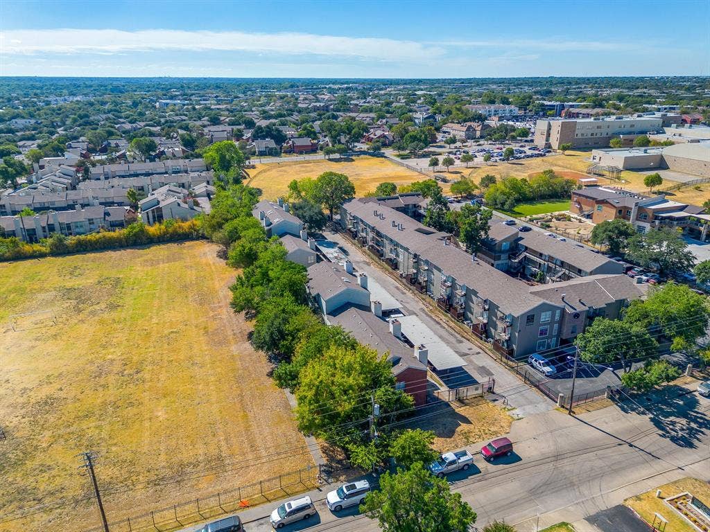 7126 Holly Hill Drive, Dallas, TX 75231