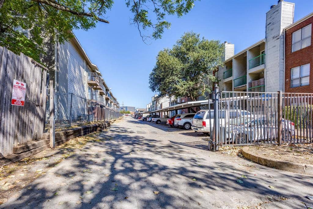 7126 Holly Hill Drive, Dallas, TX 75231