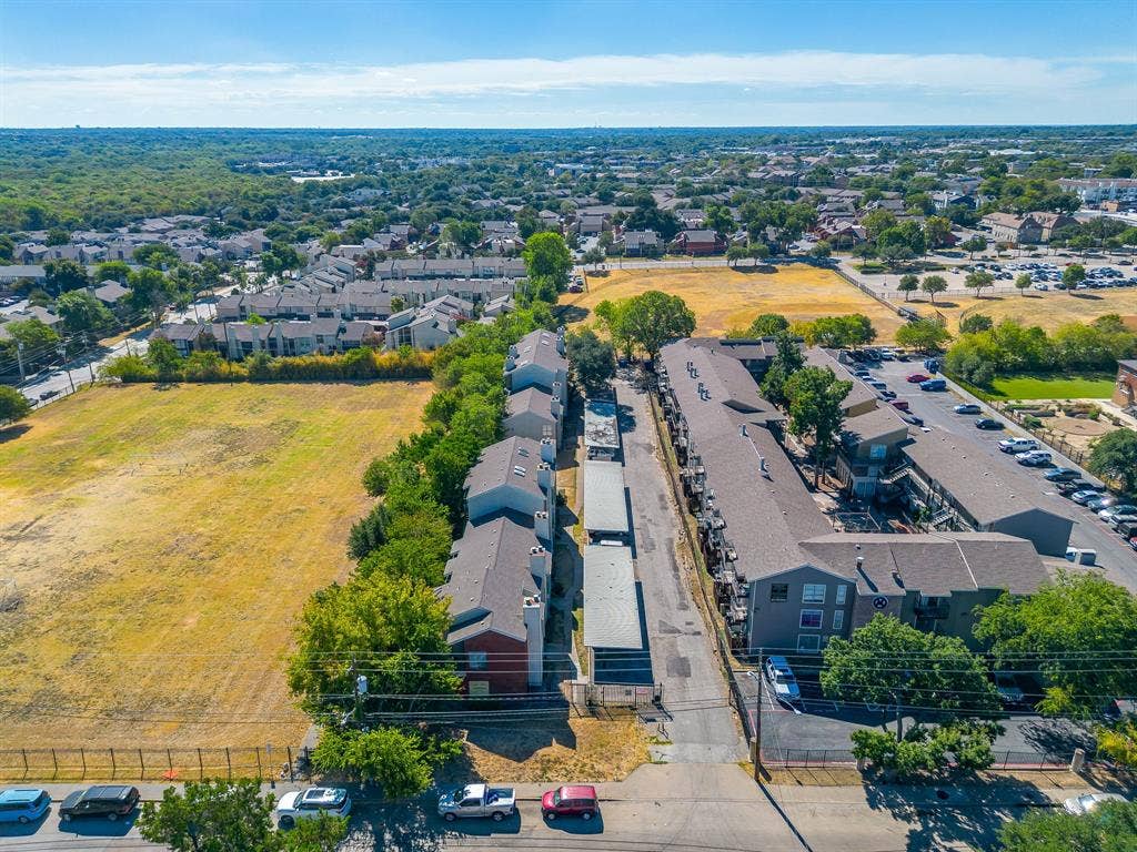 7126 Holly Hill Drive, Dallas, TX 75231