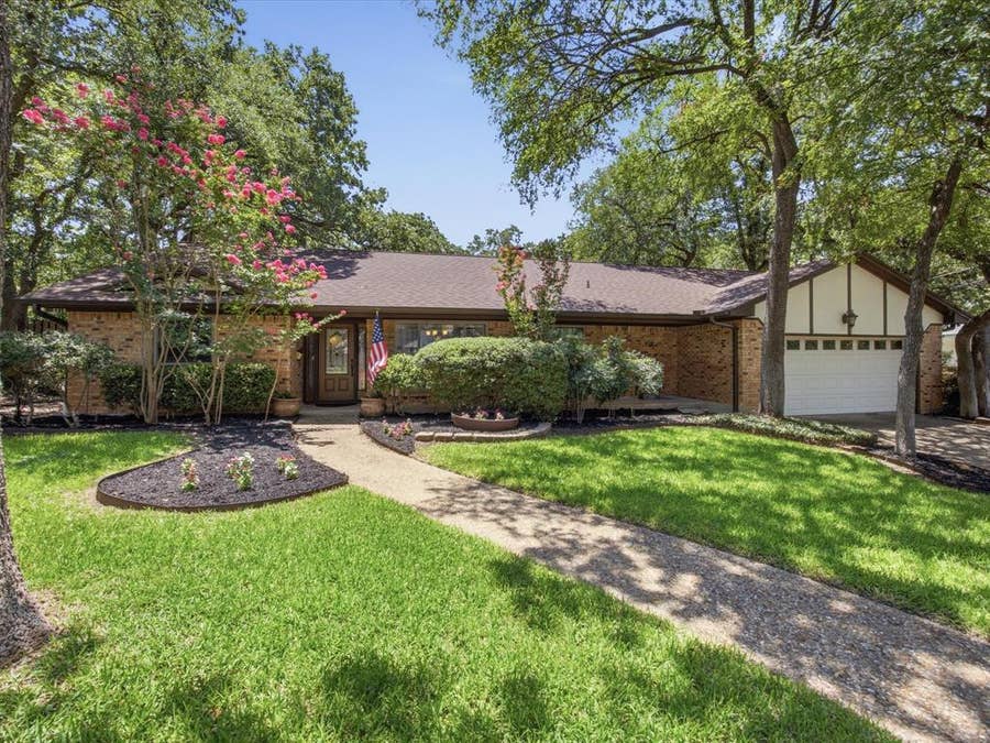 Property photo for 5008 Kemble Street, Fort Worth, TX