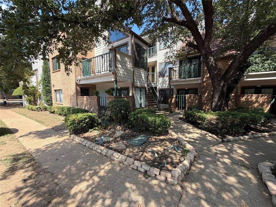 Property photo for 2311 Balsam Drive, #H210, Arlington, TX