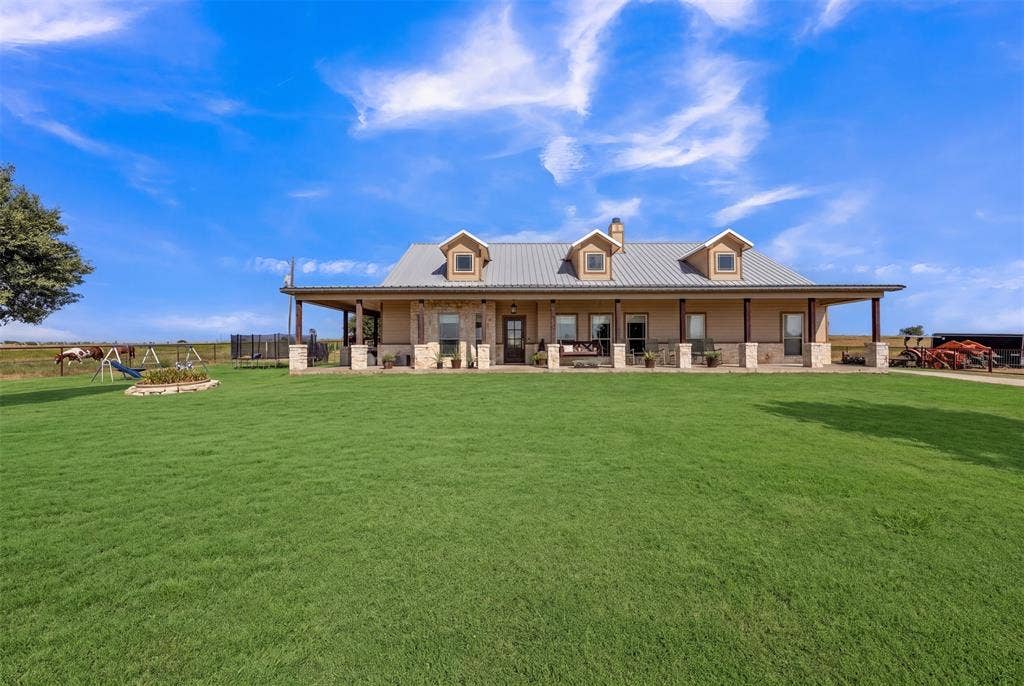 8928 County Road 1232, Godley, TX 76044