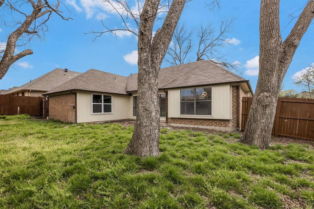 8309 Liberty Lane, Rowlett, TX 75089 8309 Liberty Lane, Rowlett, TX 75089