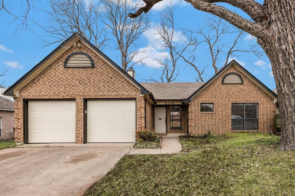 8309 Liberty Lane, Rowlett, TX 75089 8309 Liberty Lane, Rowlett, TX 75089