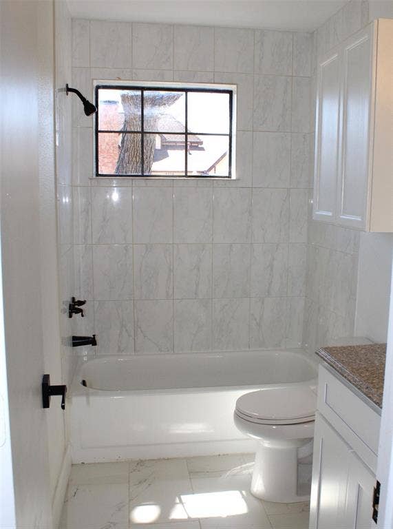 8309 Liberty Lane, Rowlett, TX 75089 8309 Liberty Lane, Rowlett, TX 75089