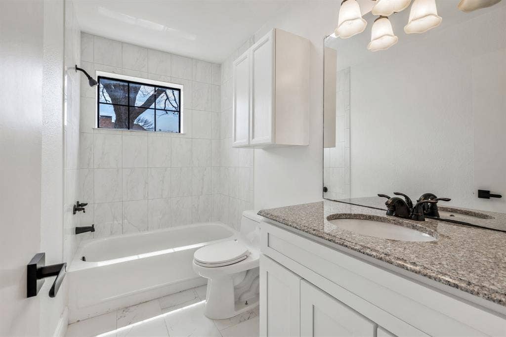 8309 Liberty Lane, Rowlett, TX 75089 8309 Liberty Lane, Rowlett, TX 75089