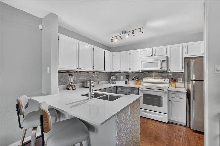Property photo for 6108 Abrams Road, #403, Dallas, TX