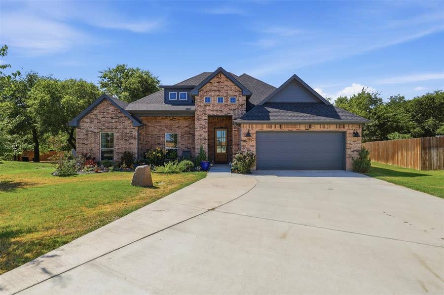 Property photo for 8223 Loar Court, Fort Worth, TX
