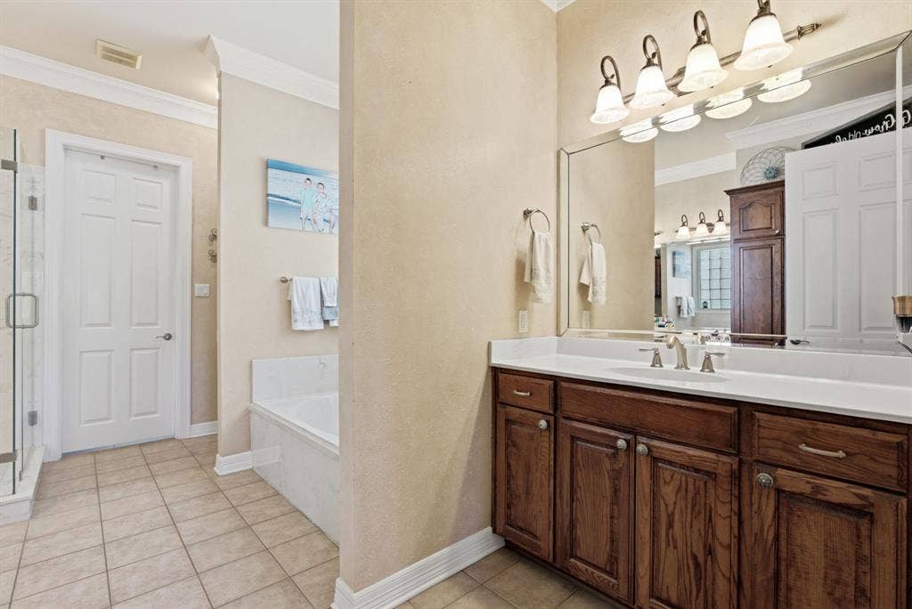 10936 Deer Creek Drive, Tyler, TX 75707 10936 Deer Creek Drive, Tyler, TX 75707