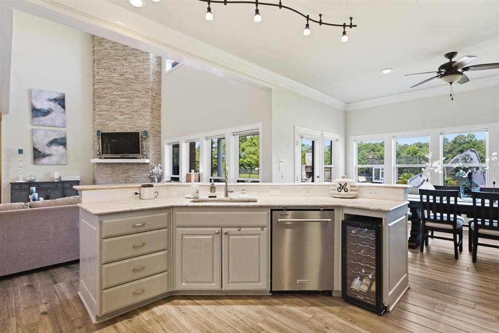 10936 Deer Creek Drive, Tyler, TX 75707 10936 Deer Creek Drive, Tyler, TX 75707