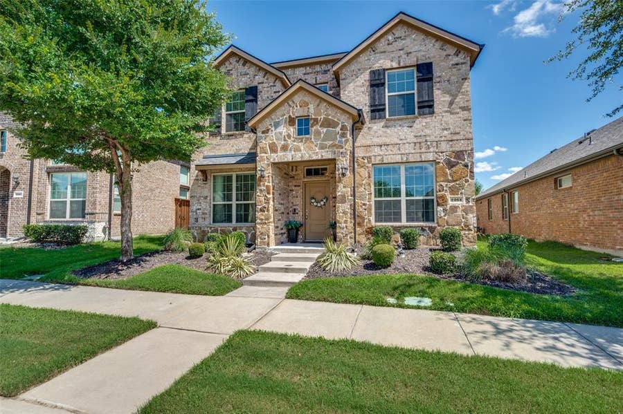 Property photo for 2261 Barx Drive, Little Elm, TX